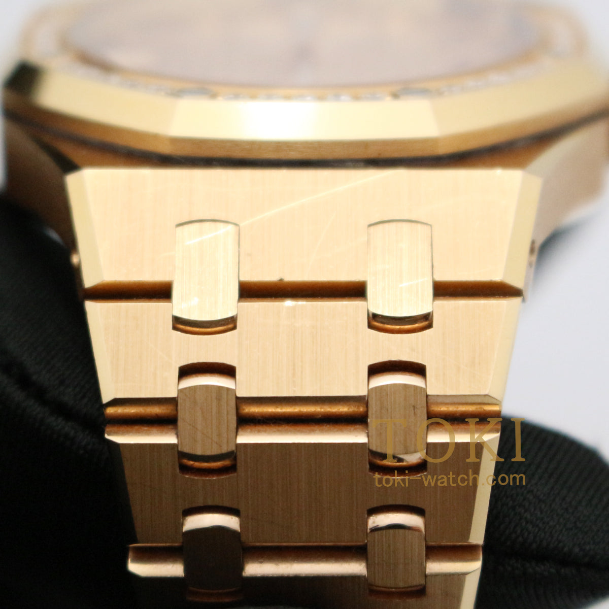 オーデマピゲ(AUDEMARS PIGUET) Ref 26715.OR.ZZ.1356OR.01 ロイヤルオーク 中古