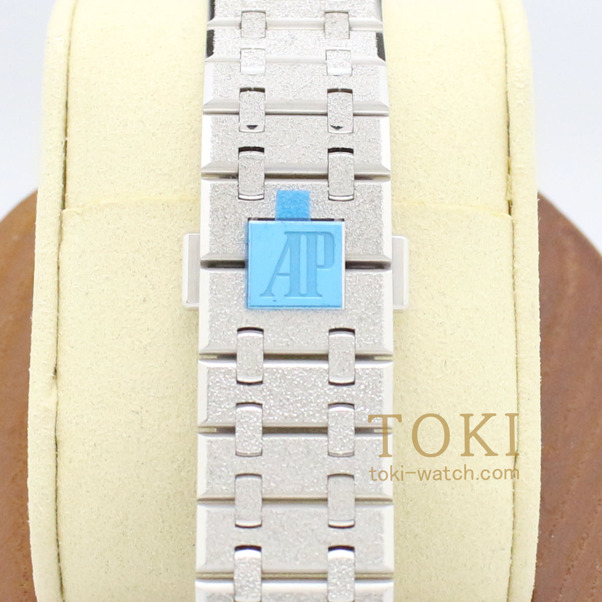 オーデマピゲ(AUDEMARS PIGUET) Ref 26239BC.GG.1224BC.01 ロイヤルオーク フロステッドゴールド クロノグラフ 限定200本 新品